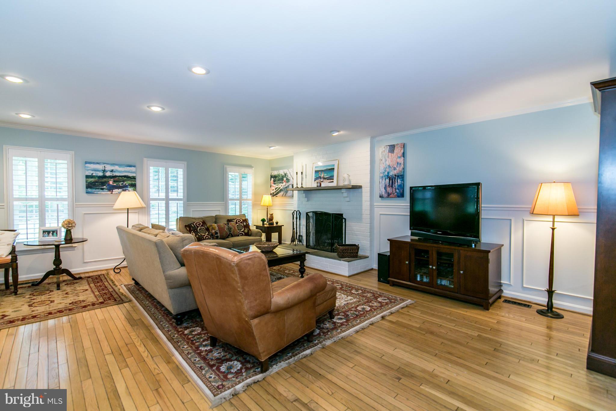 11733 Quay Road Oakton, VA 22124 - Photo 14 of 30 Family Room