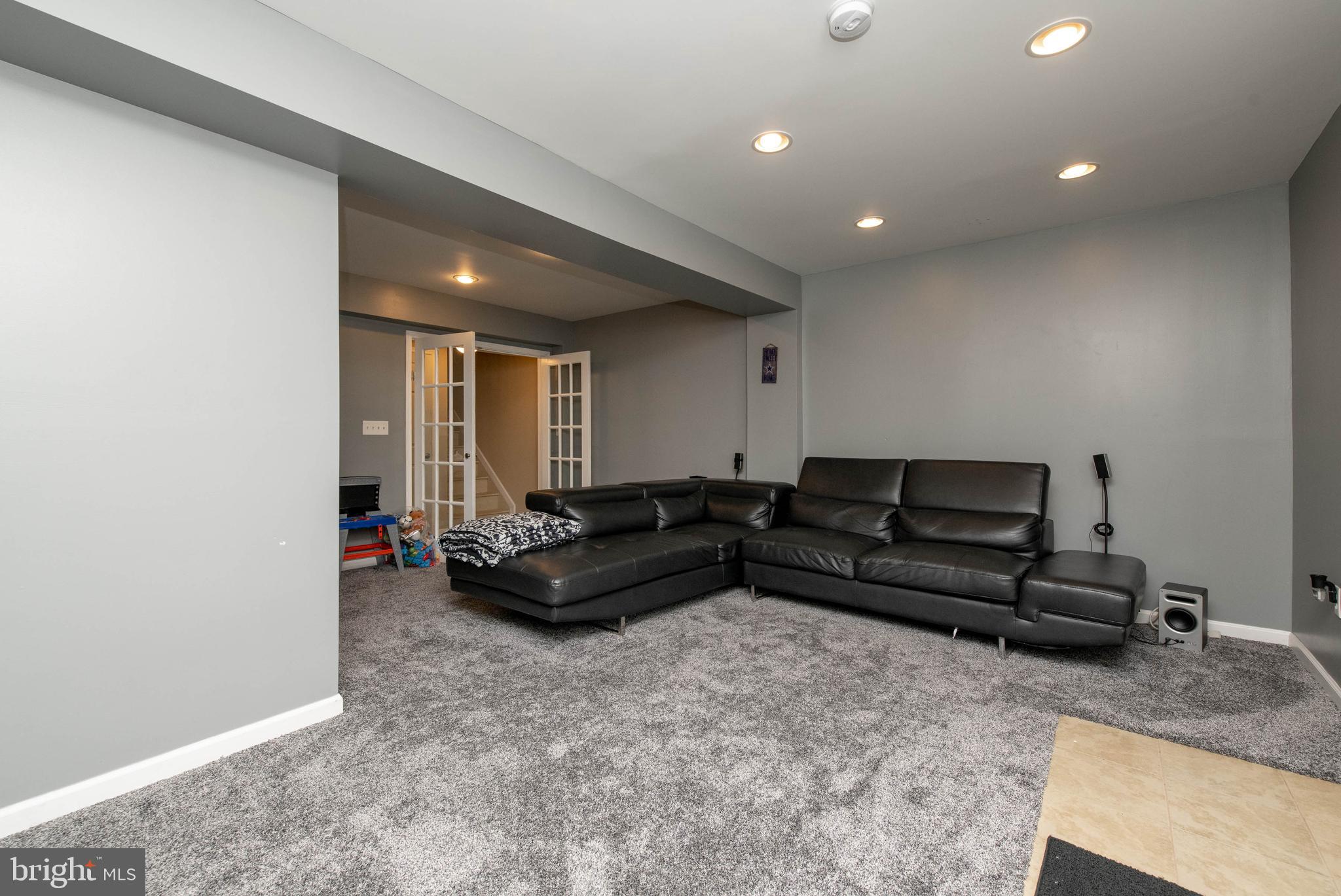 3 Talister Court Rosedale, MD 21237 - Photo 7 of 29 Gallery Image 7
