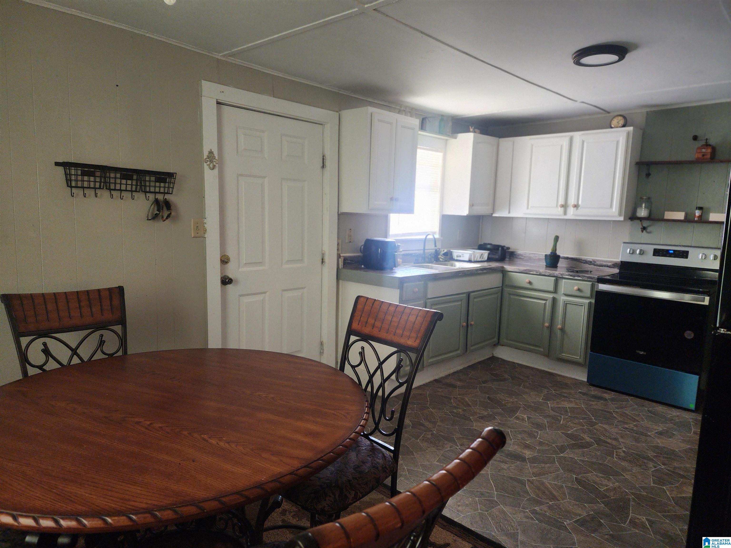 239 Price Street Roanoke, AL 36274 - Photo 6 of 14