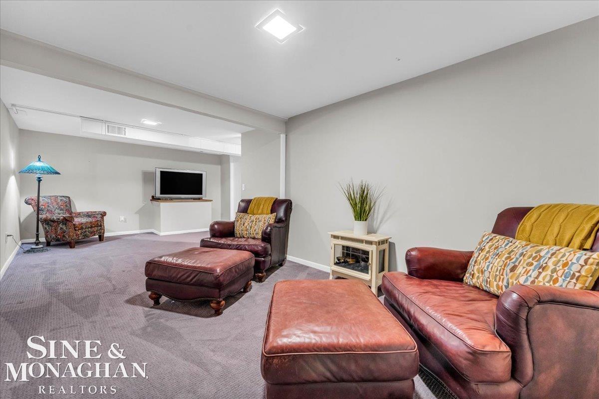 805 Bolinger Street Rochester Hills, MI 48307 - Photo 23 of 35