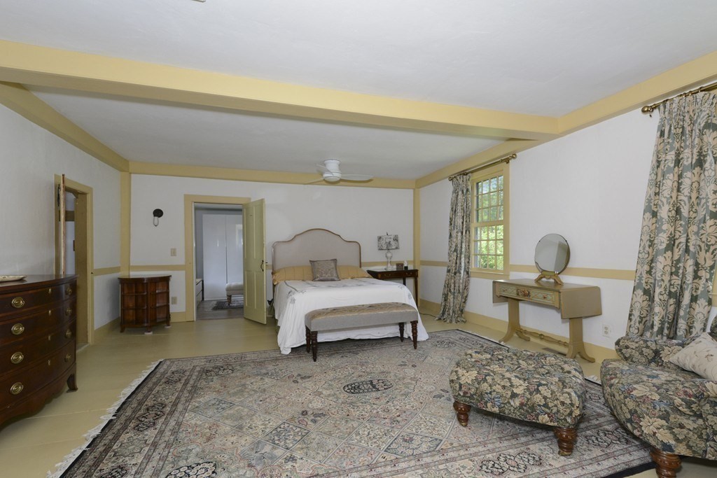 138 Hardwick Road New Braintree, MA 01531 - Photo 23 of 33 Gallery Image 23