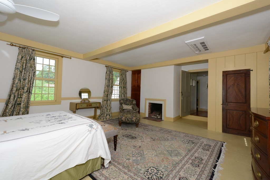 138 Hardwick Road New Braintree, MA 01531 - Photo 24 of 33 Gallery Image 24