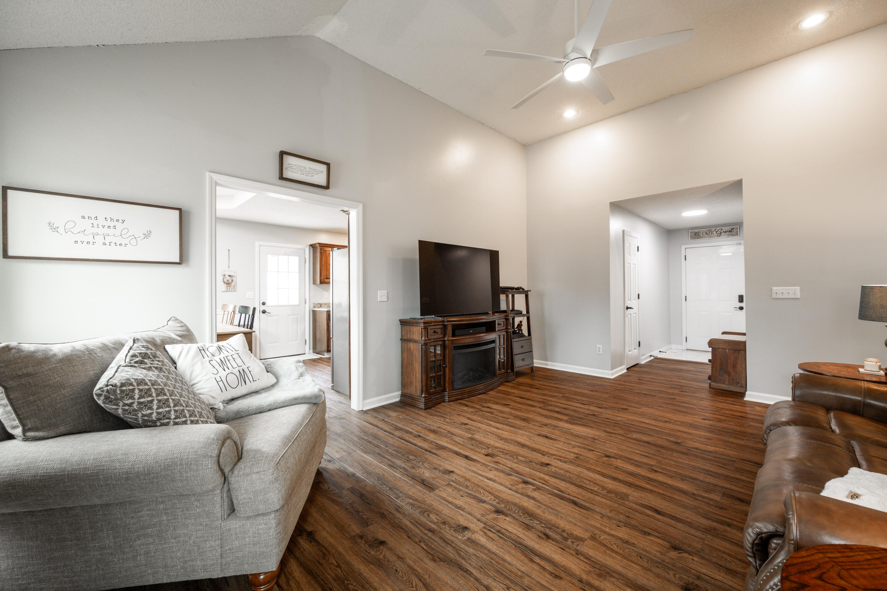 5749 Riley Road Ooltewah, TN 37363 - Photo 4 of 29 .