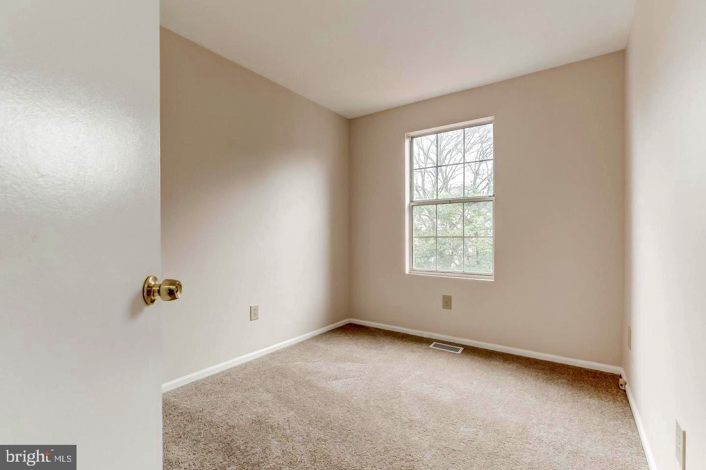 18907 Snow Fields Circle Germantown, MD 20874 - Photo 16 of 29