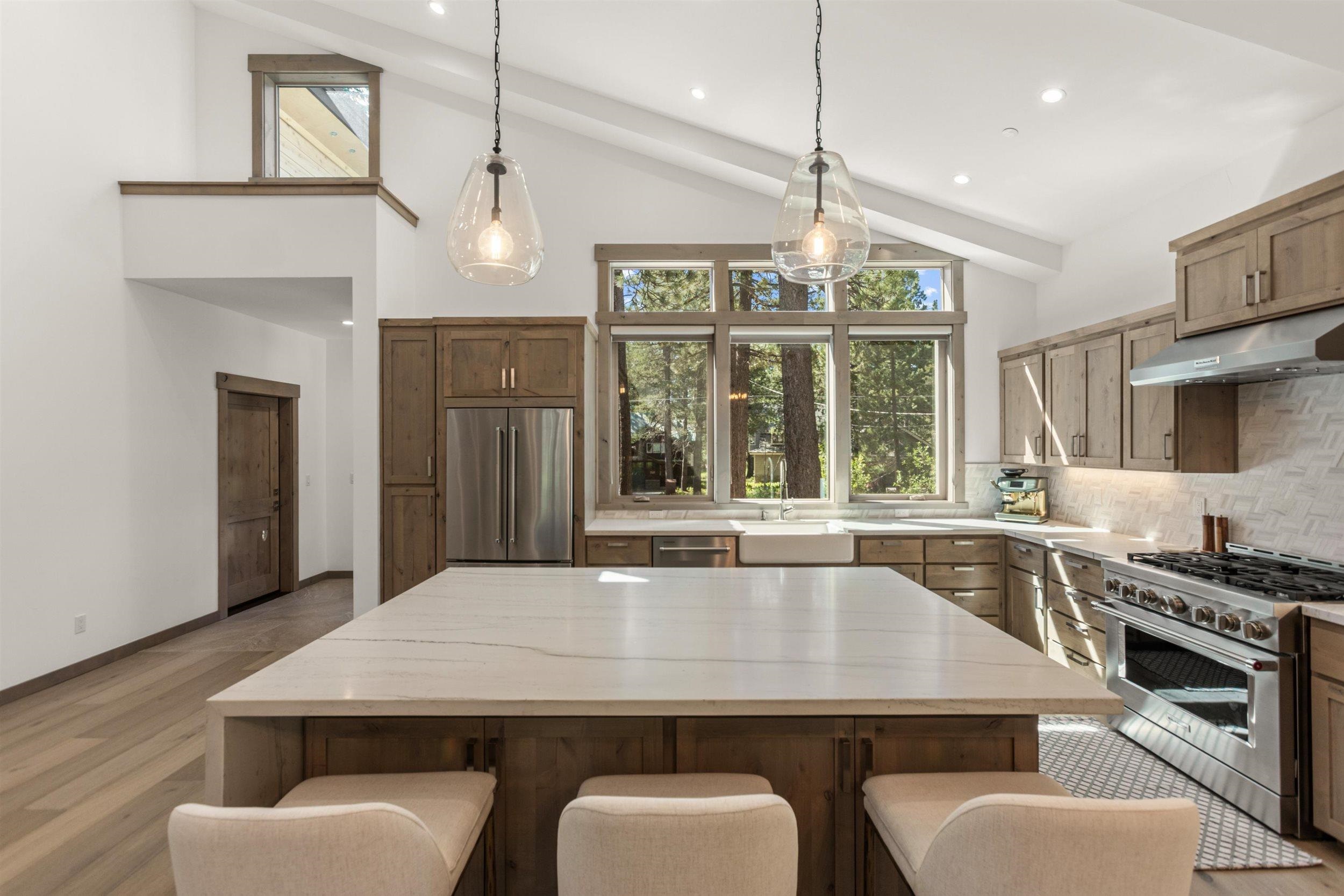 13345 Ski View Loop Truckee, CA 96161 - Photo 6 of 28