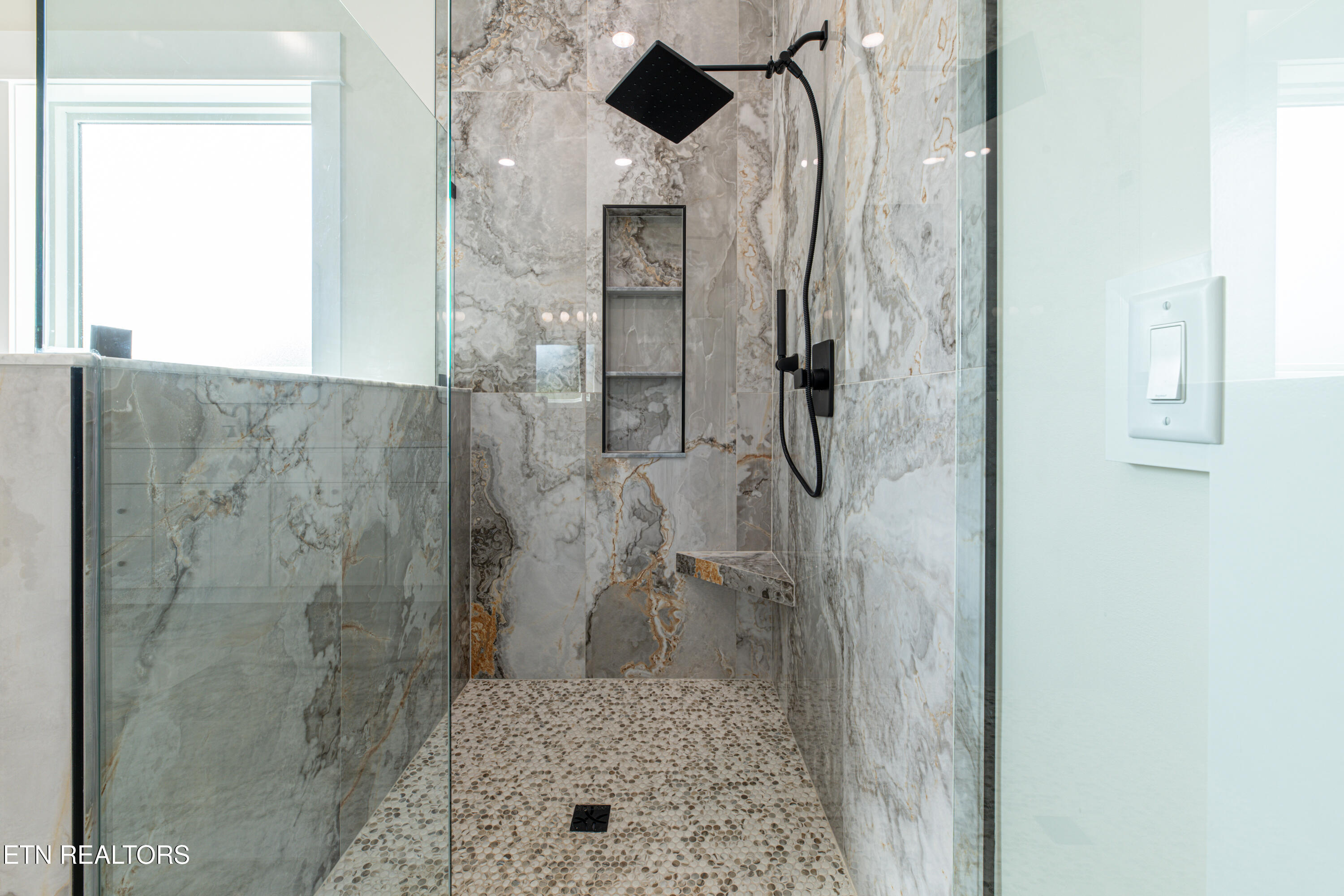144 Cheeyo Way Loudon, TN 37774 - Photo 20 of 40 SHOWER
