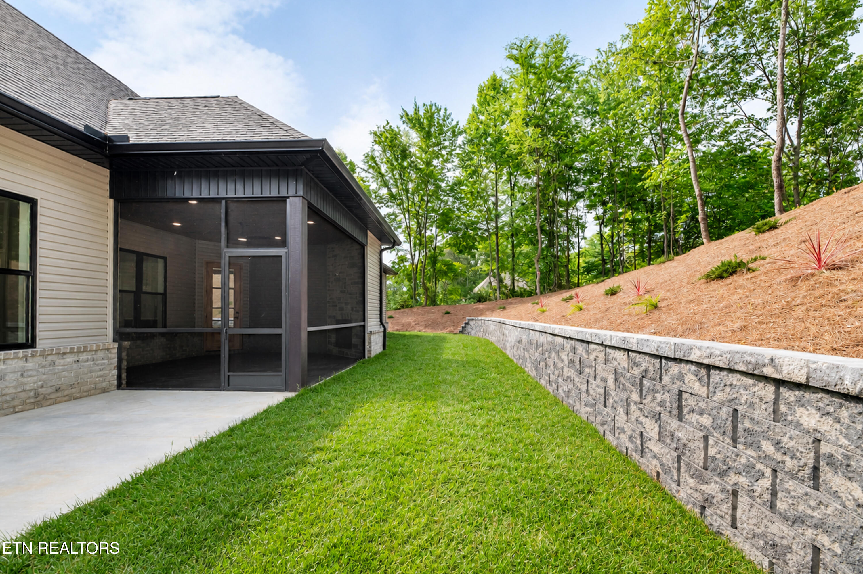 144 Cheeyo Way Loudon, TN 37774 - Photo 34 of 40 GRILL PATIO