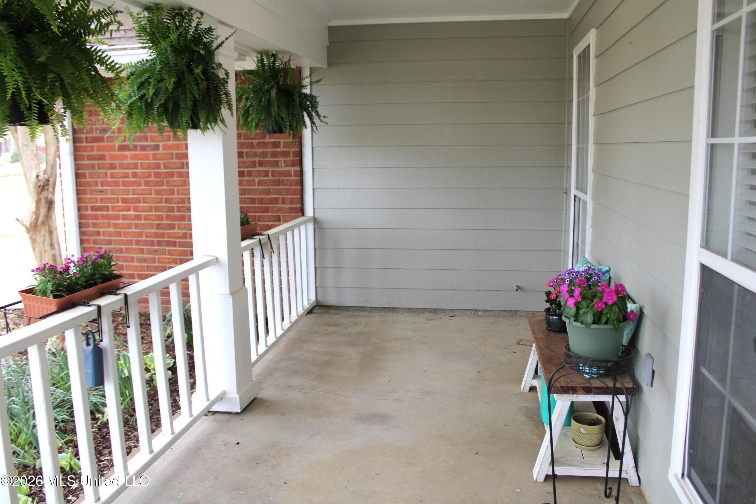 5676 Southbend Lane Olive Branch, MS 38654 - Photo 3 of 42 Covered Front Porch