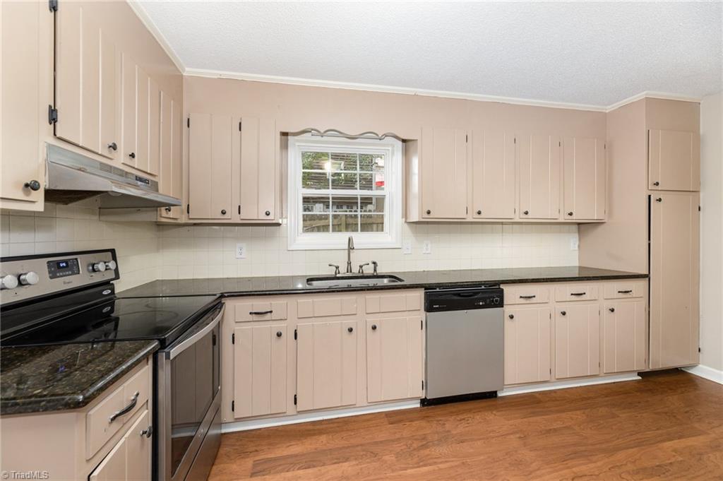 4388 Cooper Road Winston-Salem, NC 27127 - Photo 8 of 26 Gallery Image 8