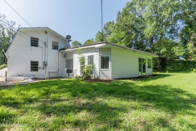 $265,000 | 1200 Tanglewood Drive, Clinton, MS 39056