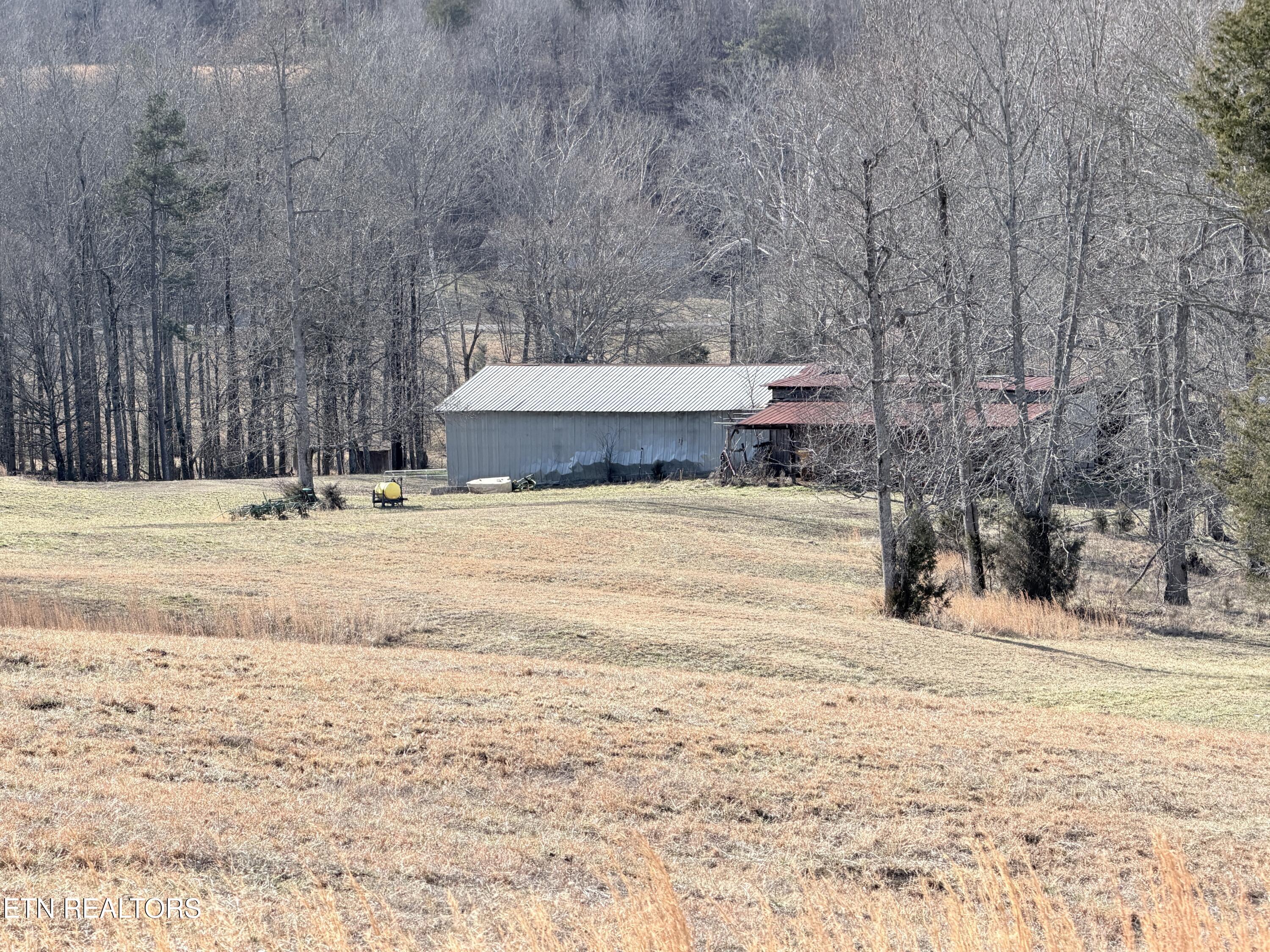 189 County Road Decatur, TN 37322 - Photo 4 of 28 IMG_0308