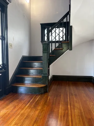 $1,800 | 11 Hancock Street, Unit 1R, Salem, MA 01970