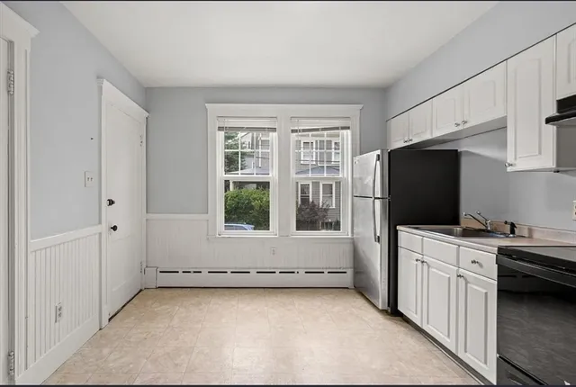 $1,800 | 11 Hancock Street, Unit 1R, Salem, MA 01970