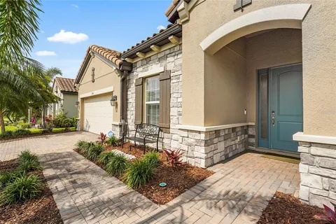 a view of a house with a outdoor space