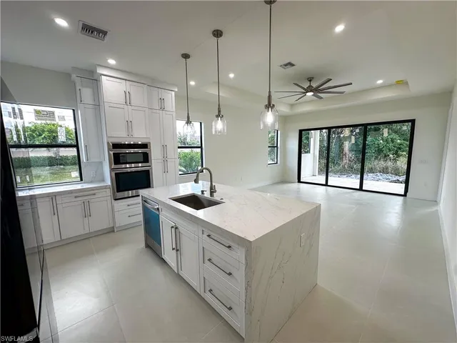 $1,295,000 | 2480 Florida Avenue, Naples, FL 34112