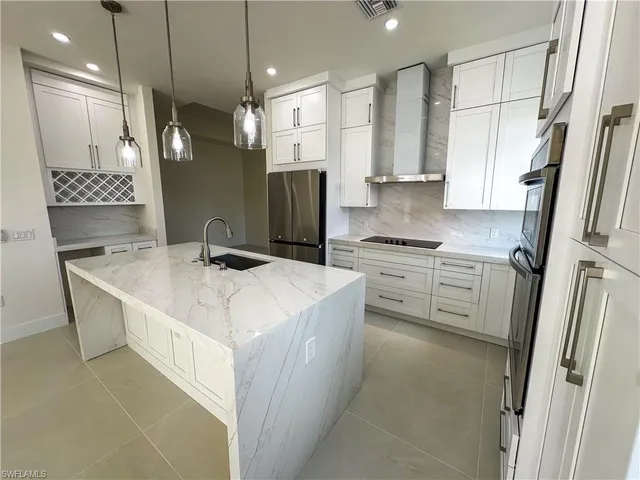 $1,295,000 | 2480 Florida Avenue, Naples, FL 34112