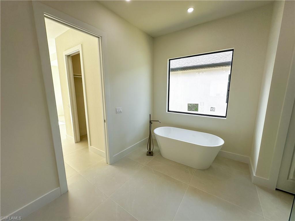 2480 Florida Avenue Naples, FL 34112 - Photo 19 of 46