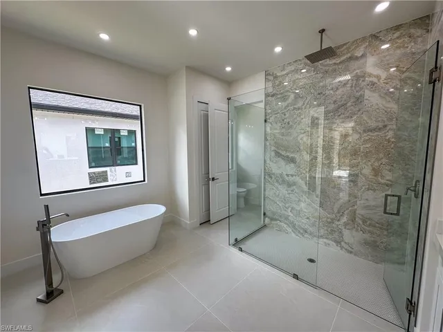 $1,295,000 | 2480 Florida Avenue, Naples, FL 34112