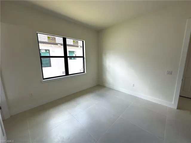 $1,295,000 | 2480 Florida Avenue, Naples, FL 34112