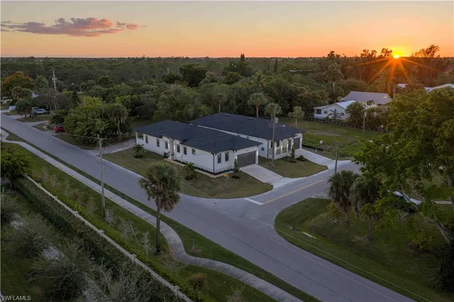 $1,295,000 | 2480 Florida Avenue, Naples, FL 34112