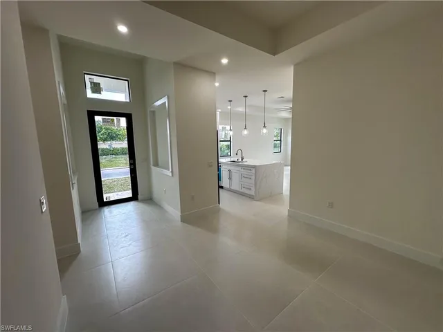 $1,295,000 | 2480 Florida Avenue, Naples, FL 34112