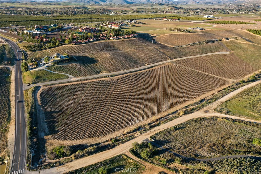 40970 Anza Road Temecula, CA 92592 - Photo 18 of 29 a view of a tennis court