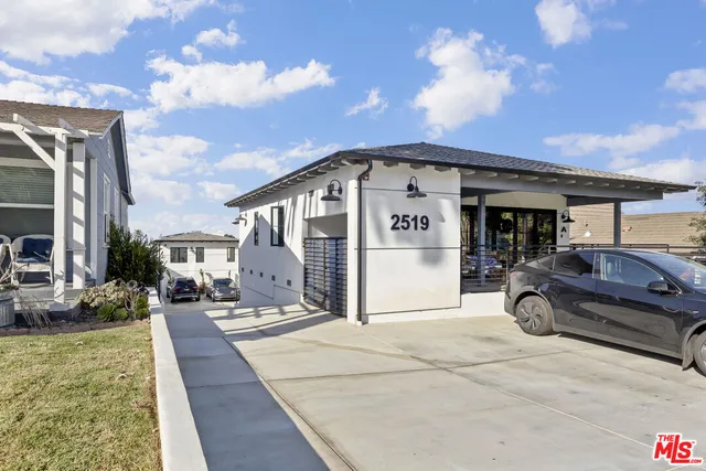 $3,995 | 2519 Curtis Avenue, Unit C, Redondo Beach, CA 90278