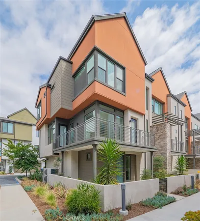 $4,900 | 142 Sawbuck, Irvine, CA 92618