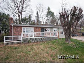 25 Chapman Street Clyde, NC 28721 - Photo 1 of 12 Gallery Image 1