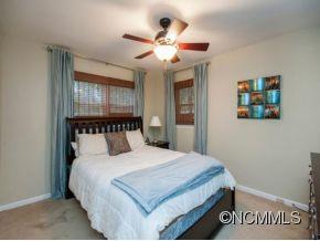 25 Chapman Street Clyde, NC 28721 - Photo 7 of 12 Gallery Image 7