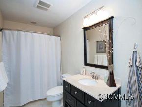 25 Chapman Street Clyde, NC 28721 - Photo 10 of 12 Gallery Image 10