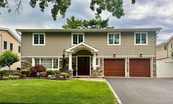 $1,429,000 | 1932 Cynthia Lane, Merrick, NY 11566