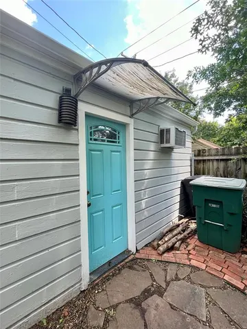 $3,000 | 3905 Pershing Avenue, Fort Worth, TX 76107