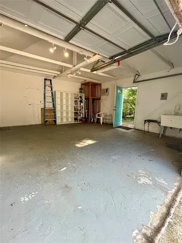 $3,000 | 3905 Pershing Avenue, Fort Worth, TX 76107