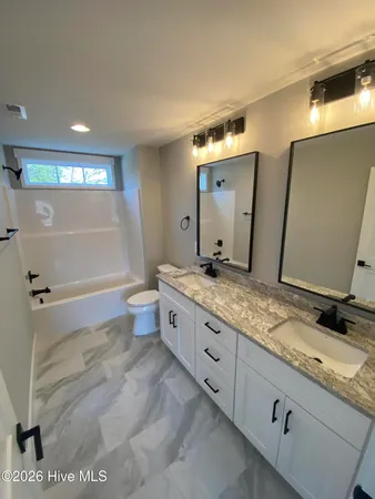 $477,700 | 504 Lakeshore Drive, Aberdeen, NC 28315