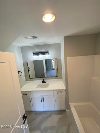 $477,700 | 504 Lakeshore Drive, Aberdeen, NC 28315