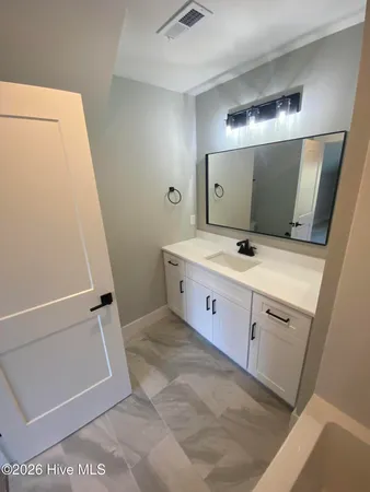 $477,700 | 504 Lakeshore Drive, Aberdeen, NC 28315