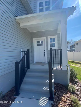 $477,700 | 504 Lakeshore Drive, Aberdeen, NC 28315