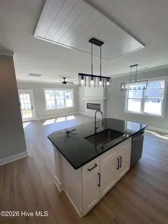 $477,700 | 504 Lakeshore Drive, Aberdeen, NC 28315