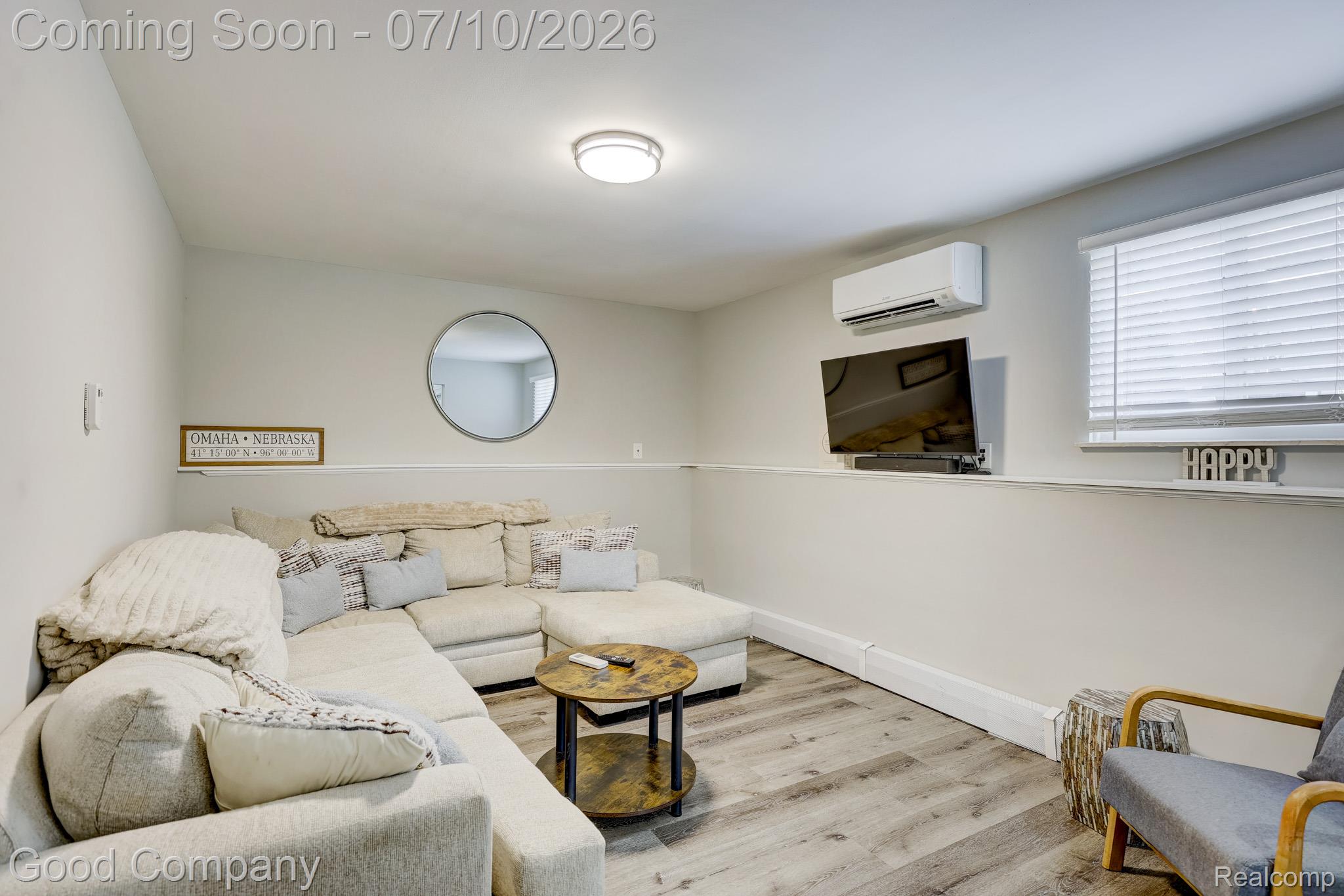 2954 Harvard Road Berkley, MI 48072 - Photo 6 of 43 2954 Harvard Rd.-6.jpg
