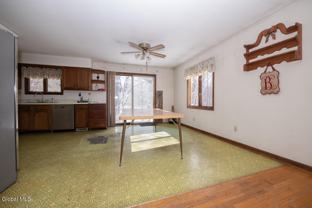 270 N Road Berne, NY 12186 - Photo 8 of 33 DSC_8304