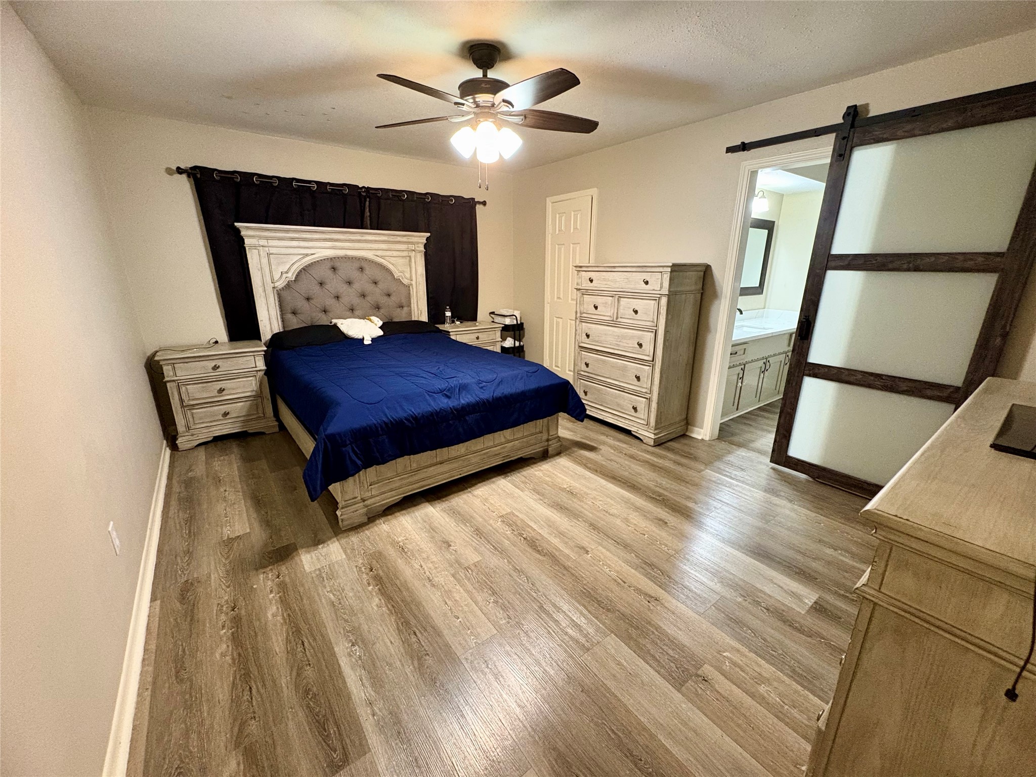 21802 Rotherham Drive Spring, TX 77388 - Photo 14 of 25 Master bedroom