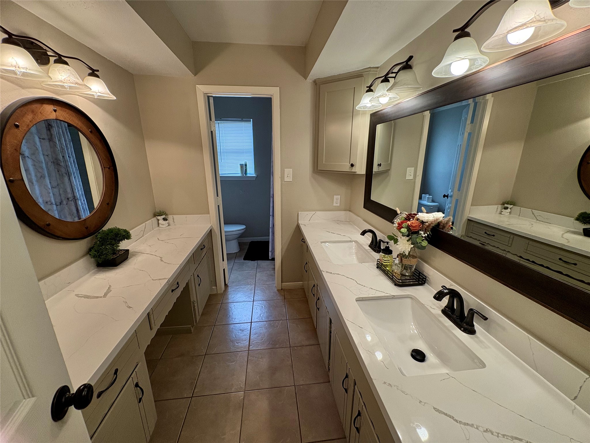 21802 Rotherham Drive Spring, TX 77388 - Photo 20 of 25 Bathroom #2