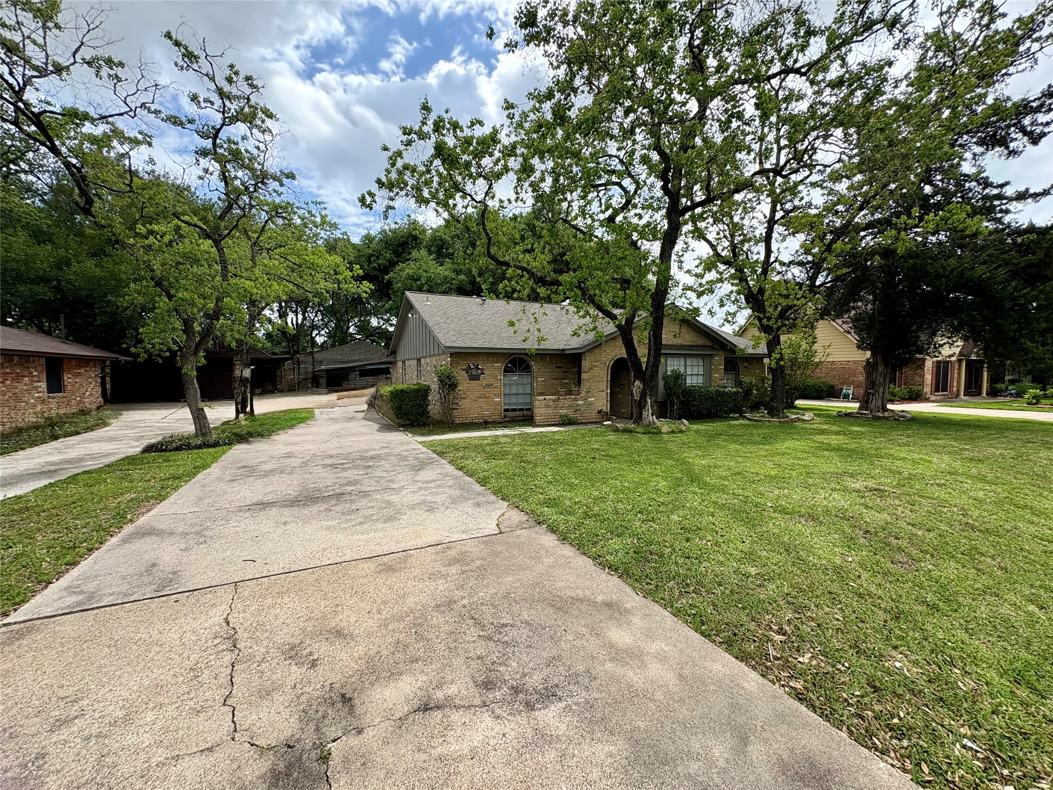 21802 Rotherham Drive Spring, TX 77388 - Photo 4 of 25