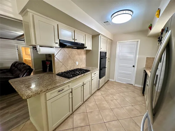$2,500 | 21802 Rotherham Drive, Spring, TX 77388
