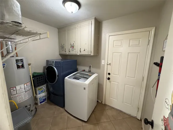 $2,500 | 21802 Rotherham Drive, Spring, TX 77388