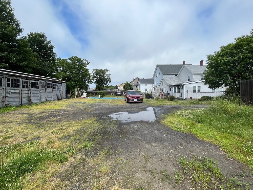 465 Peckham Street Fall River, MA 02721 - Photo 5 of 27 Gallery Image 5