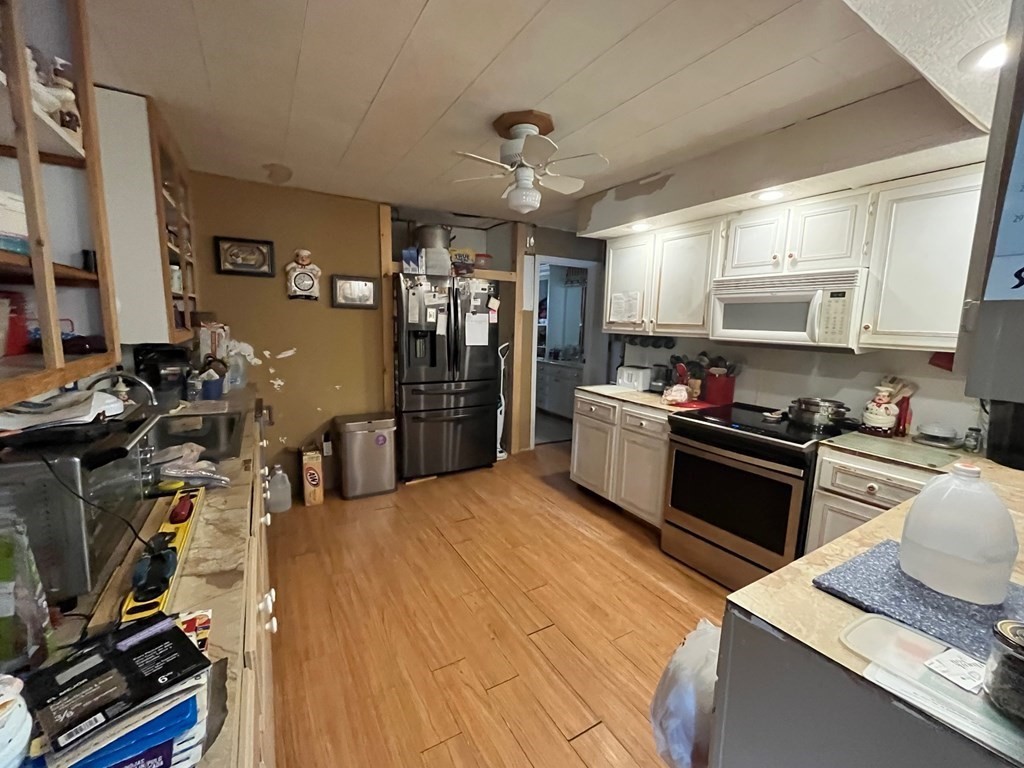 465 Peckham Street Fall River, MA 02721 - Photo 9 of 27 Gallery Image 9