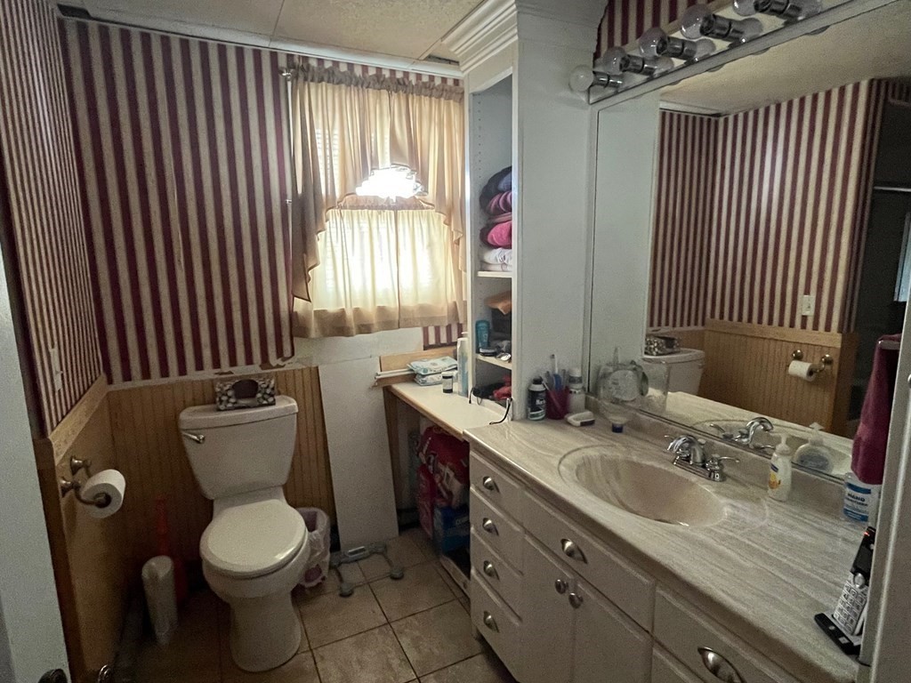 465 Peckham Street Fall River, MA 02721 - Photo 10 of 27 Gallery Image 10