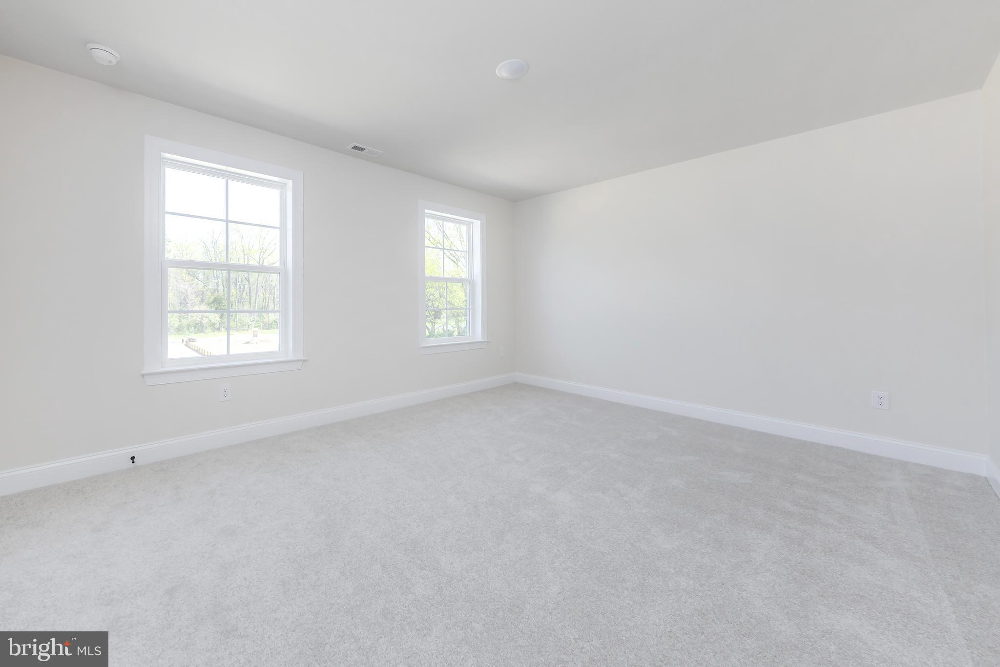 37 Whiskey Mill Road Clarksboro, NJ 08020 - Photo 26 of 33 an empty room with windows